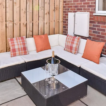 Holiday home Ousebank House York